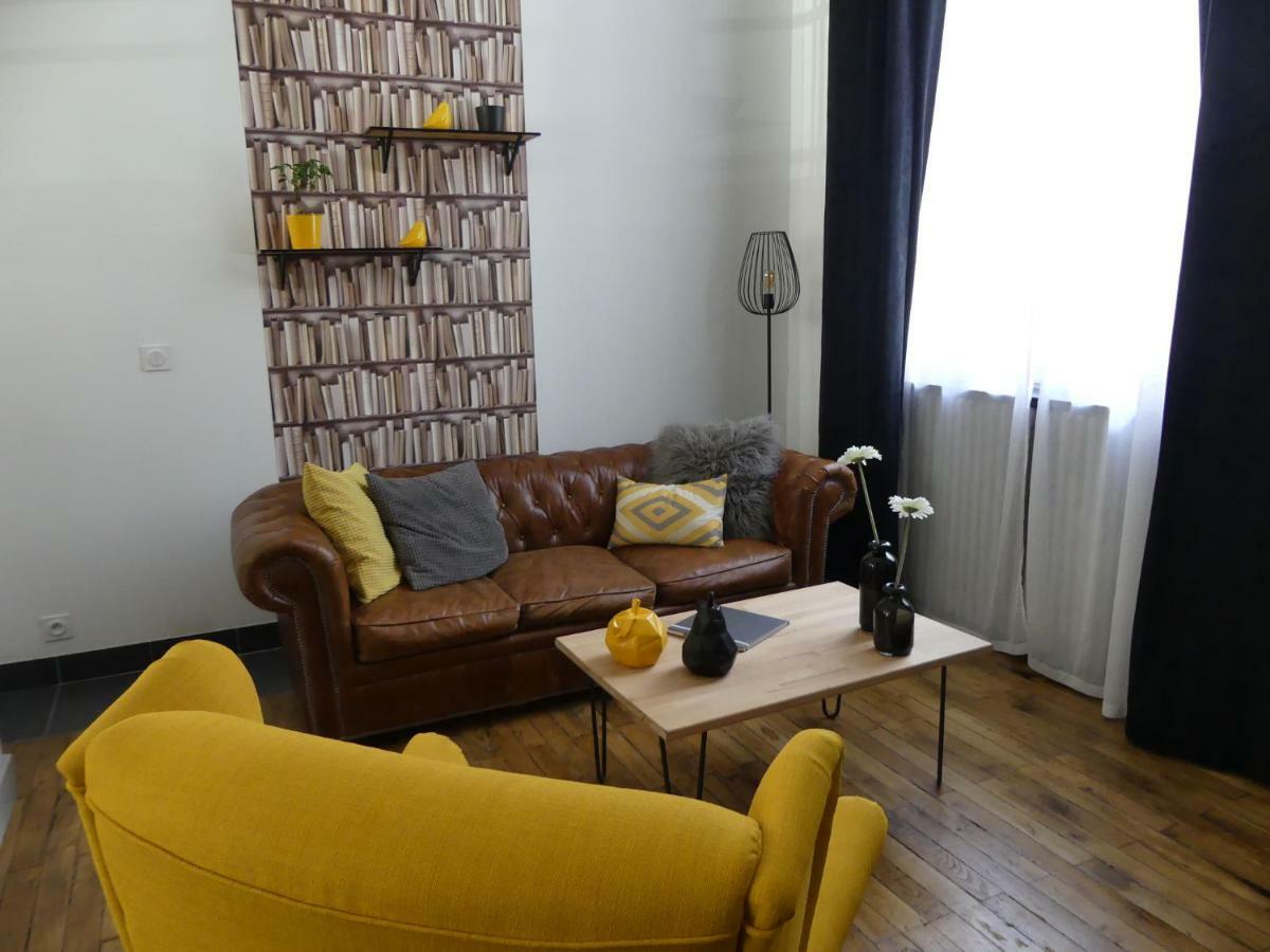 Entre Nous - La Poste Apartment Saumur Exterior foto